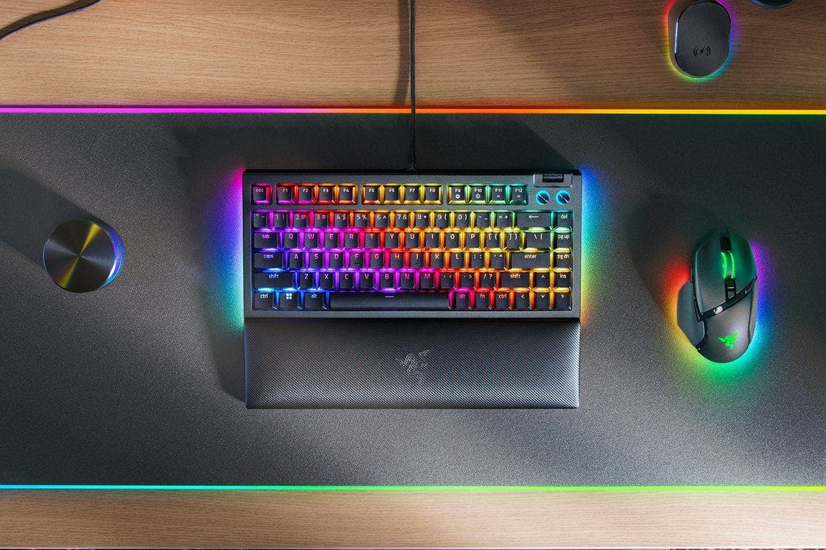 Razer BlackWidow V4 75% Tastiera Gaming